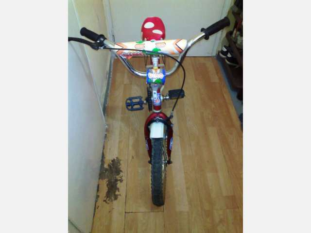 Детски велосипед в много добро  състояние