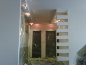 **0887232146***  -фини шпакловки.  -гипсова шпакловка.  -латекс.  -топлоизолация.  -обръщане покрай 