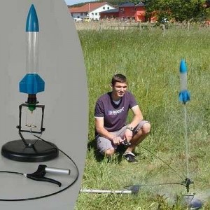 Ракета с ластичен мотор