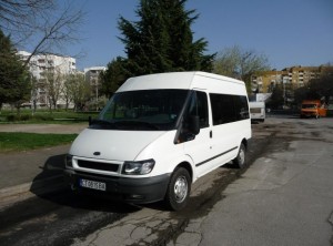 Давам бус под наем