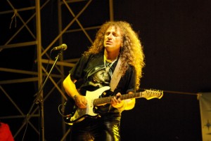 УРОЦИ - КИТАРА, БАРАБАНИ HEAVY METAL ROCK