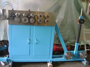 Профилираща ролкоогъваща машина