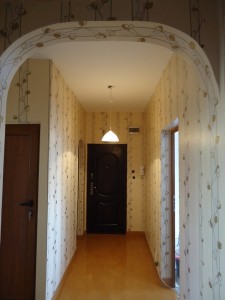 Боядисвам с латекс, боя, лепене на тапети, фолио