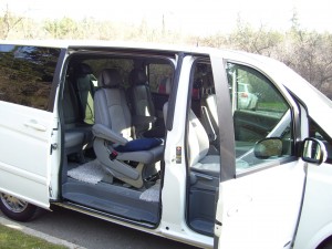 Луксозни трансфери и екскурзии в страната и чужбина с Mercedes Viano Ambient