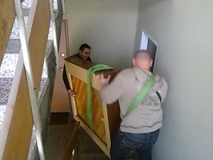 Преместване на пиана, Пренасяне на роял, транспорт с падащ борд, Доверете се на професионалистите Св