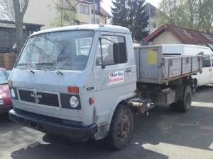 Извозване на стари мебели, Изхвърляне на строителни отпадъци, Почистване на мазета, тавани, дворове,