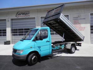 Изхвърляне на строителни отпадъци Извозване на стари мебели, Чистене на мазета, тавани, апартаменти,