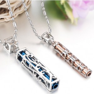 Оригинално колие от неръждаема стомана Cutout Lovers