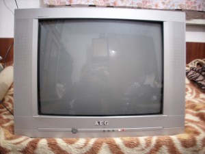 Телевизор AEG