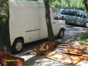 Извозване на стари мебели.