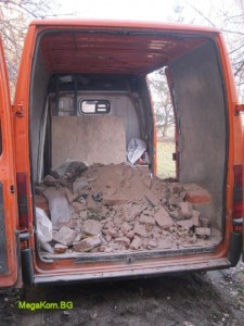 Извозване на отпадъци.