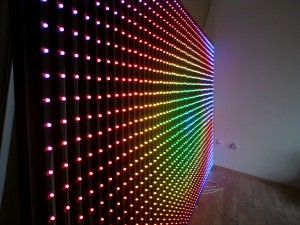 Изработване на ЛЕД пикселни екрани