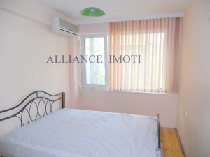 3 - стаен в Гео Милев, срещу зала Универсиада