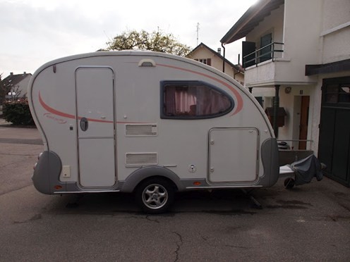 Аз давам на моите Caravan Adria 341 PH -2 хора 