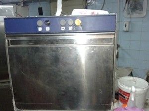 Професионални чашомиялни машини тип размери на кошницата 40/40  цени от 450лв. до 650лв. Тел за конт