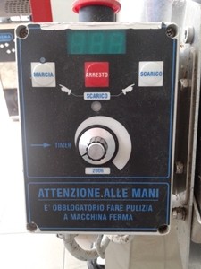 Картофобелачка втора употреба  5кг. Италия  цена 1400лв. . Тел за контакт - 0877 / 553-254:  0896 / 