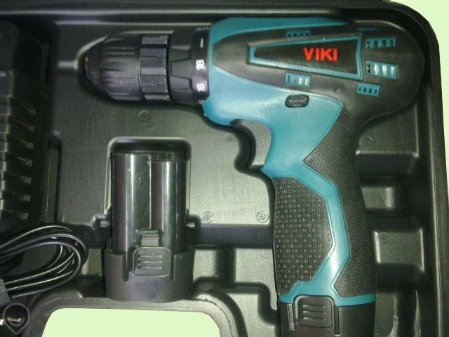 ВИНТОВЕРТ С LED ПРОСВЕТКА /Акумулаторен/ 12V Li-ion