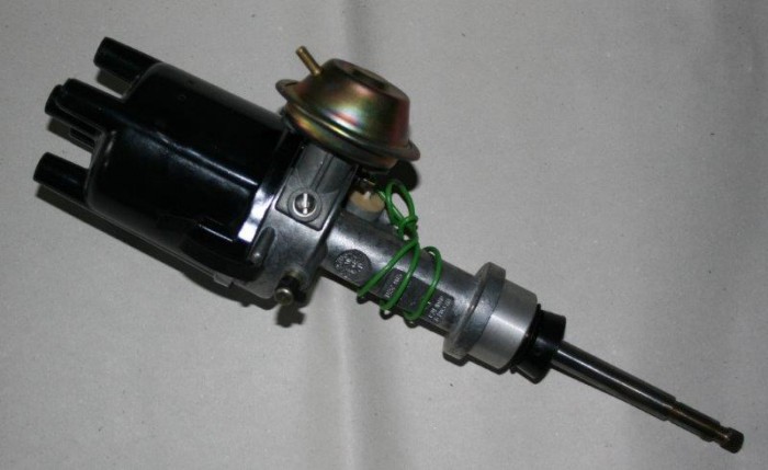 АВТОЧАСТИ ЗА РУСКИ АВТОМОБИЛИ И СВЕЩИ