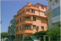 Свежа ваканция в семеен хотел Портокал в новата част на гр.Созопол