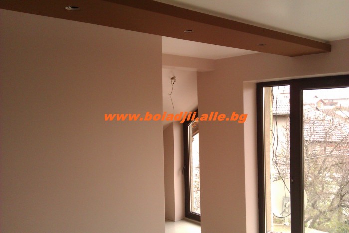 100% ГАРАНЦИЯ за качество-извършваме вътрешни ремонти-шпакловка,боядисване с латекс,оформяне с лайсн