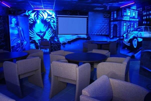 Светеща боя за декорация