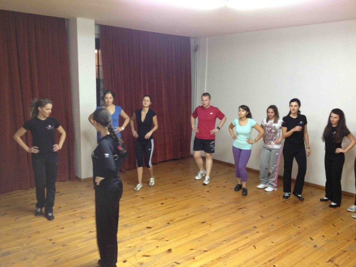 Интензивен летен курс по народни танци в кв. Изотк, София