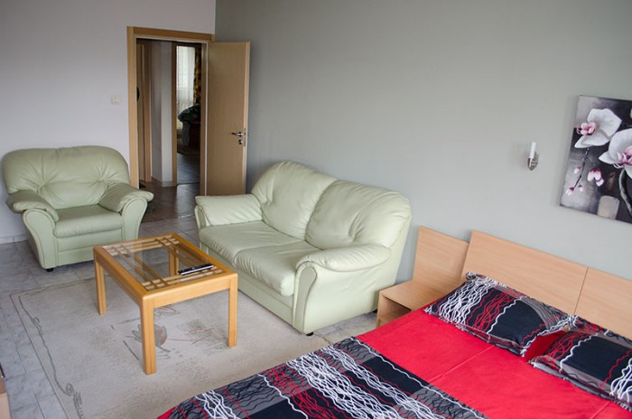 Самостоятелни стаи за нощувки в София. 0888510675