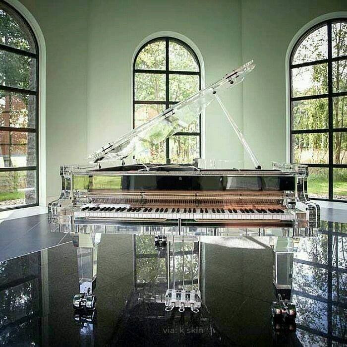 РОЯЛИ : Продава,акордира,ремонт, наем, реставрация, пренасяне и транспорт, заменя и изкупува. 