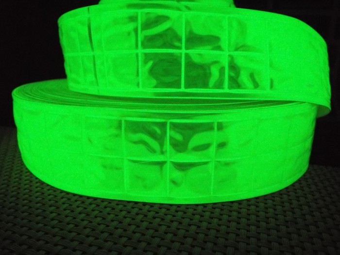 Светеща в тъмното лента 
