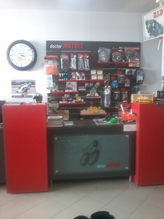 Резервни части и консумативи за мотоциклети