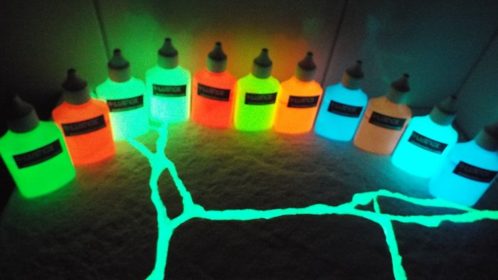 Светеща боя 