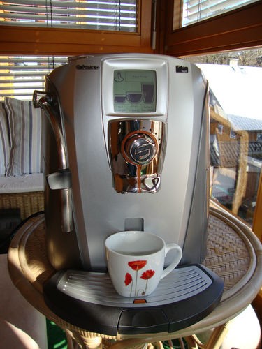 Продава се Еспресо машина Saeco Talea Touch