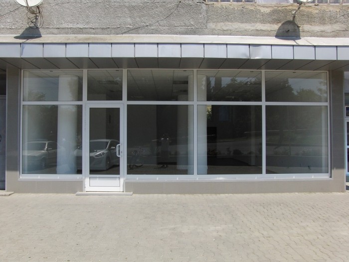 Давам под наем магазин 100 кв. м.