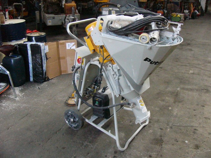 Машина за мазилки под наем