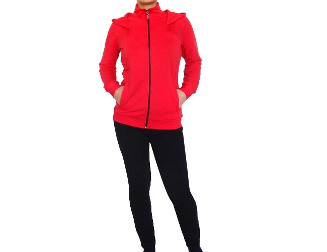 Дамски спортни дрехи