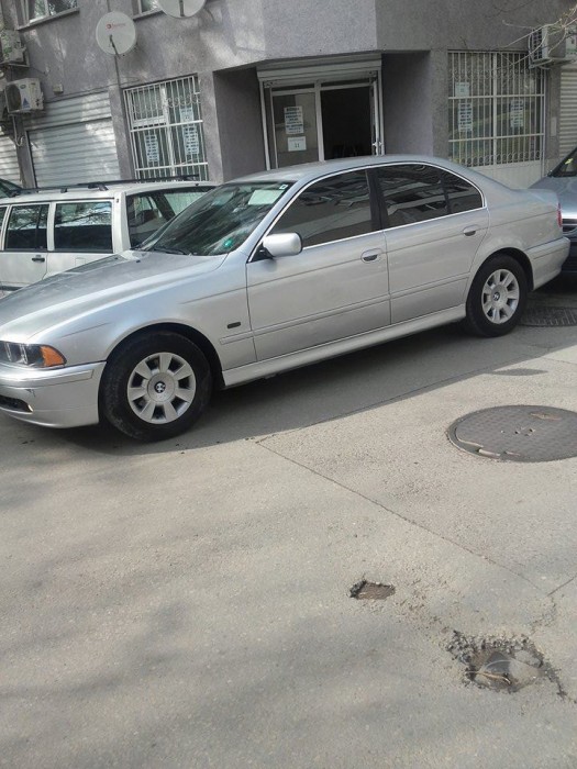 Продавам BMW 525