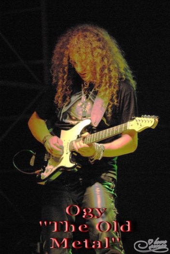 Уроци по Китара и Барабани...