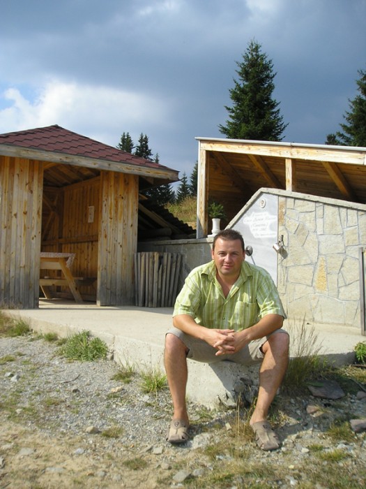 Разходки сафари олфроуд с  джипове до връх Ботев, конен туризъм Калофер, Райското пръскало в Стара п