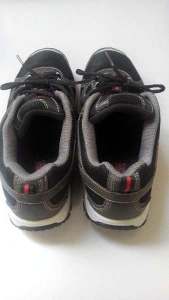 Маратонки мъжки 44 номер 26 лв.