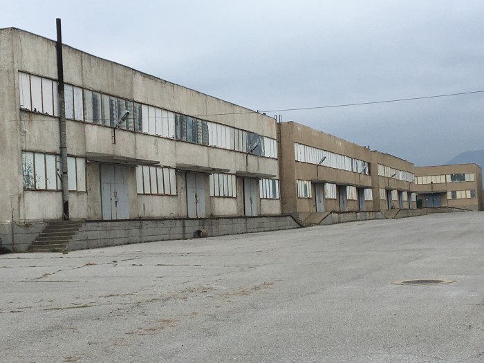 ДАВА ПОД НАЕМ СКЛАД,ГР.СЛИВЕН,ИНДУСТРИАЛНА ЗОНА "ТЪРГОВСКИ ЦЕНТЪР ДЕКОТЕКС"