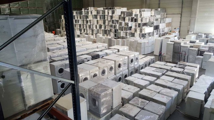 Бяла и Черна техника на едро! 