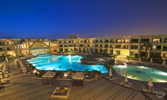 Египет 8 дни /7 нощувки в хотел Hilton Resort 5* с чартърен полет от София с Караджъ Турс