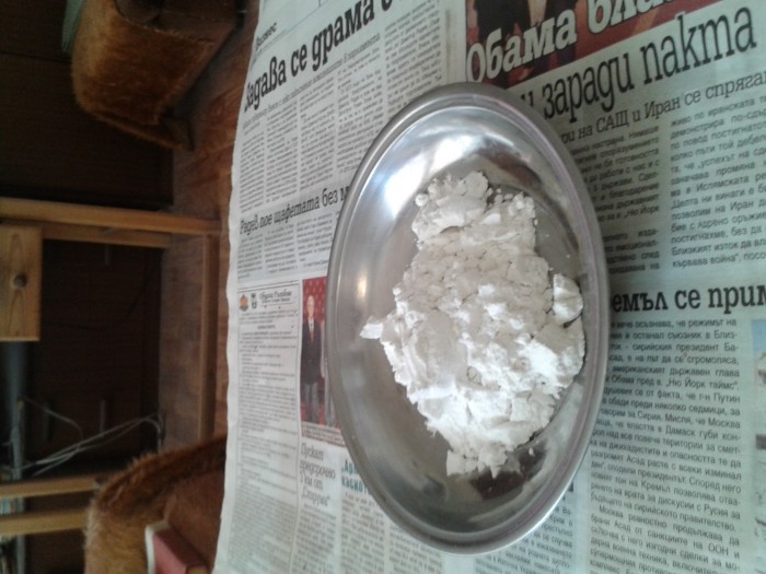 Диатомит за укрепване на структурата, дренажа и обмена на кислород на почвите, механичен инсектицид.