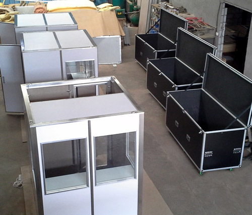 Пулт за конферентна 4-канална уредба и система за симултанен превод