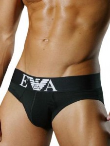 Мъжки слип Emporio Armani размери S-L, придружен с автентичен сертификат за оригиналност