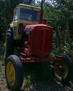 ПРОДАВАМ ТРАКТОР ЮМЗ