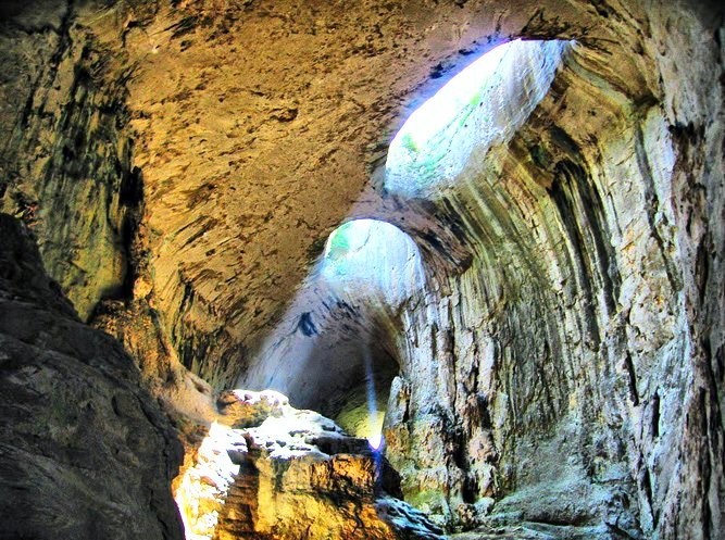 Пещера Проходна и Ловеч 
