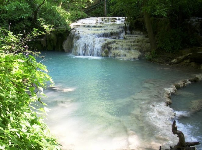 Крушунски Водопади и Деветашка Пещера 