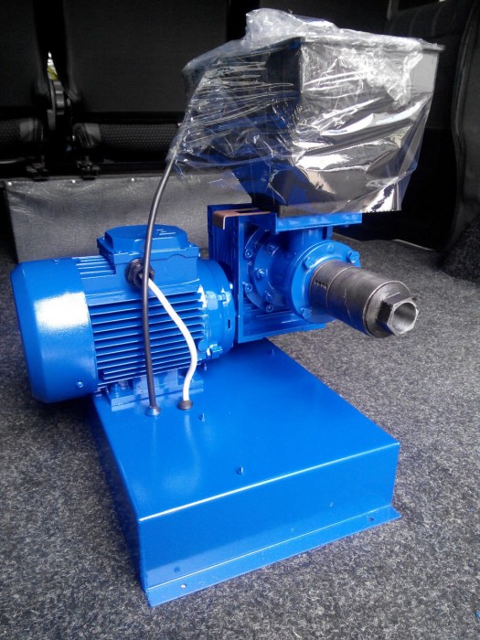 Маслопреса за производство на растителни масла от семената на маслодайни култури.