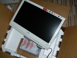 телевизор LСD SONY BRAVIA BX2 19  240лв.